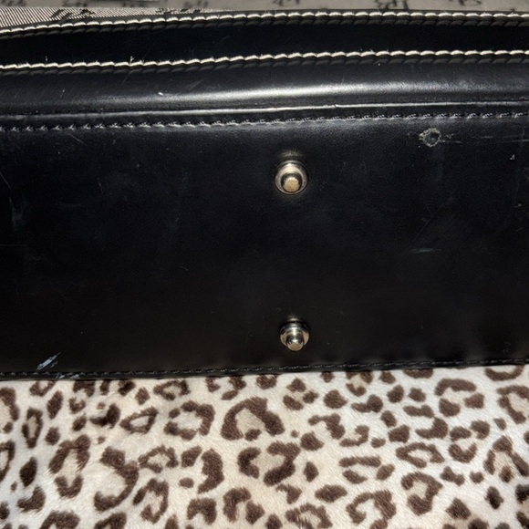 Dooney & Bourke - Picture 14 of 16